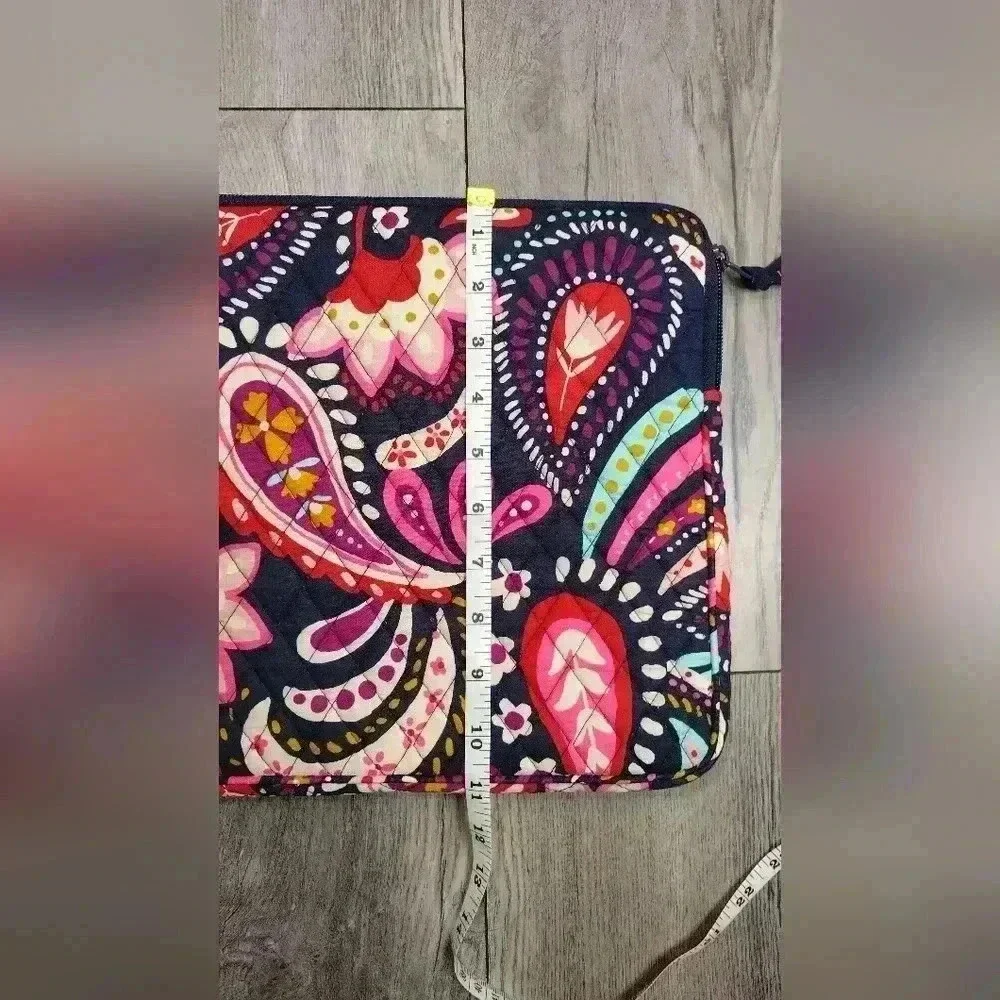 Vera Bradley Laptop Tablet Bag‎ Case Zipper Pouch Purple Paisley